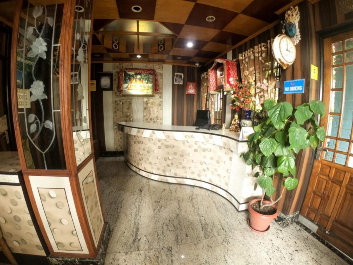 Grg Broadway Mall Road Darjeeling By Royal Collection Hotel 외부 사진