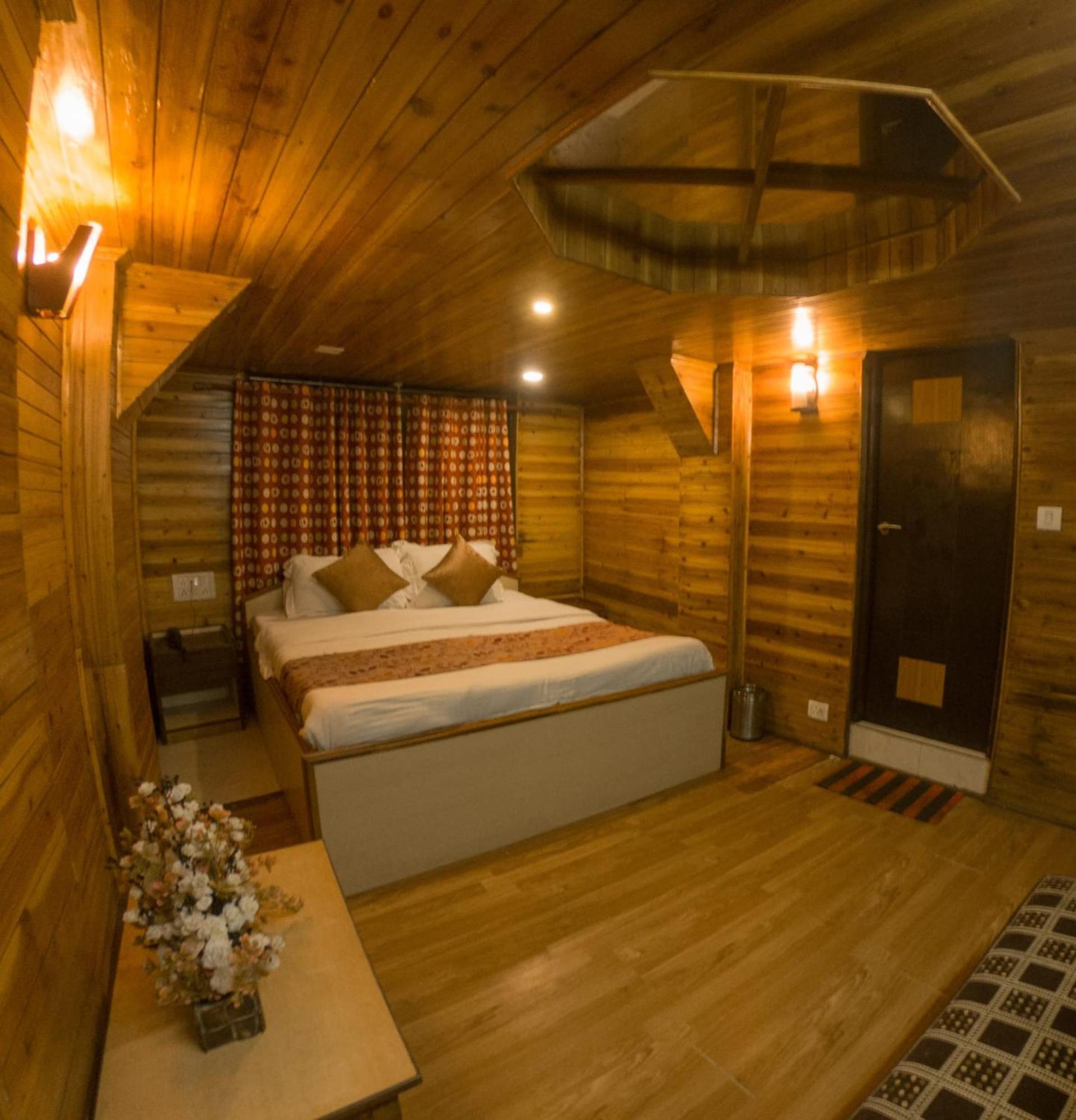 Grg Broadway Mall Road Darjeeling By Royal Collection Hotel 외부 사진